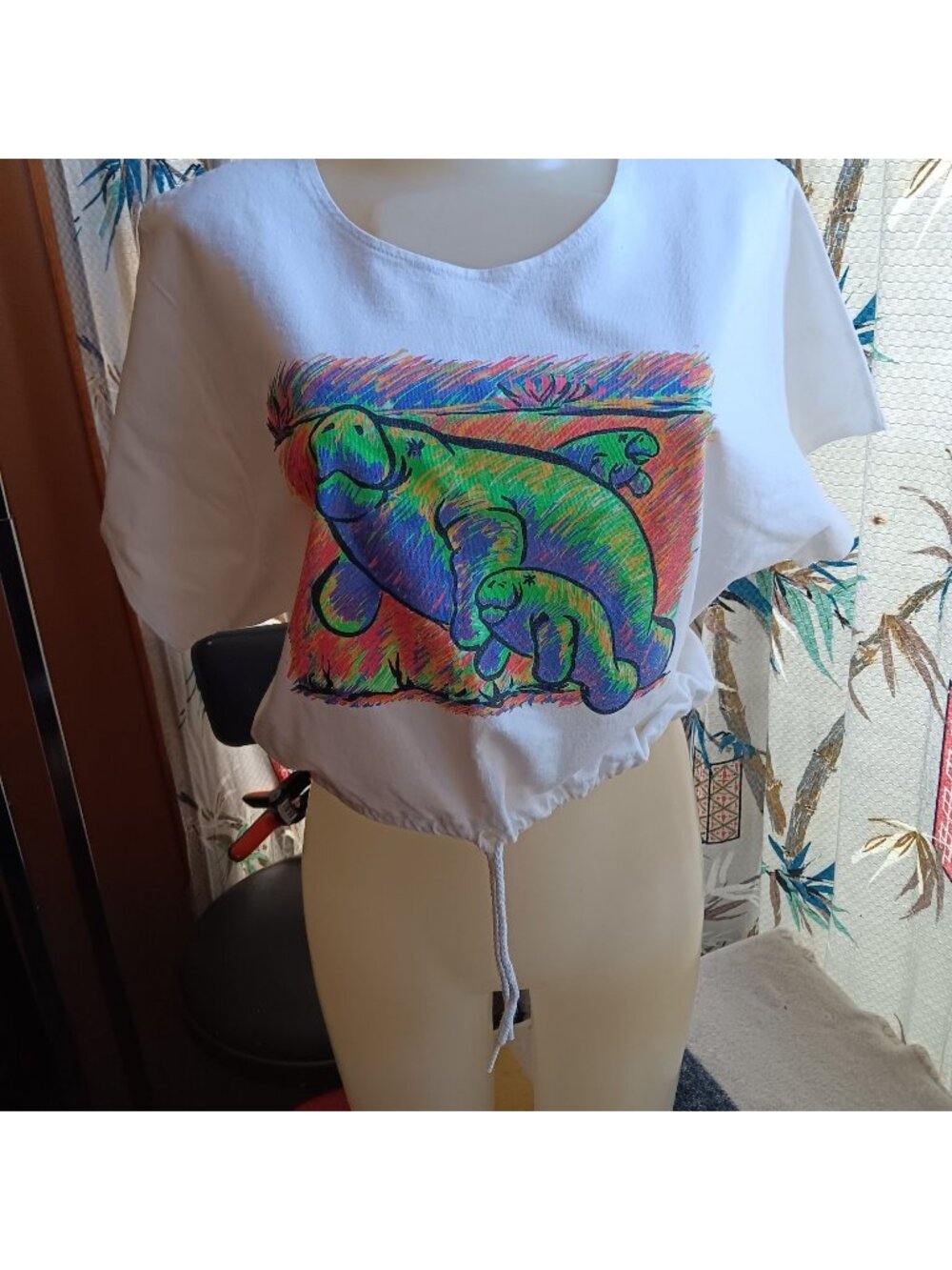 Cropped Vintage Beach T-Shirt Large Manatee White Drawstring 1980's USA Womens